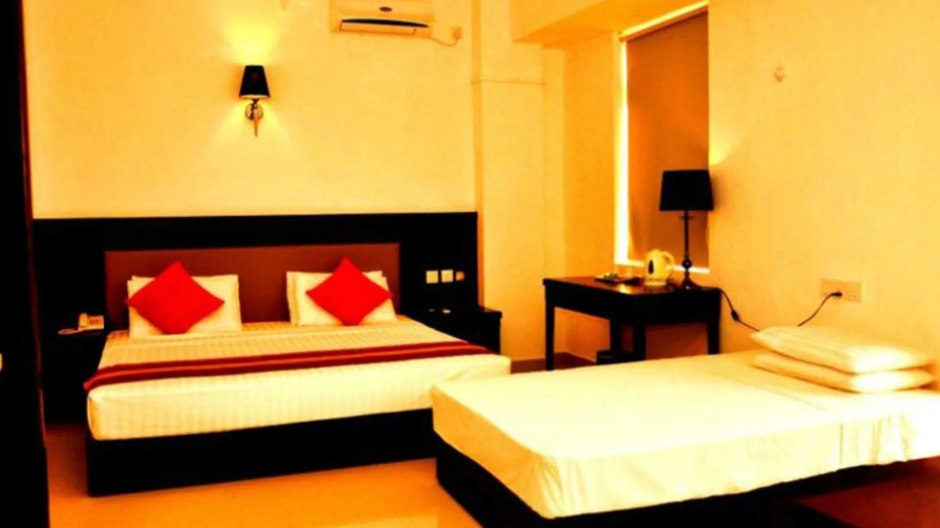***  Sai Sea City Hotel Colombo Sri Lanka