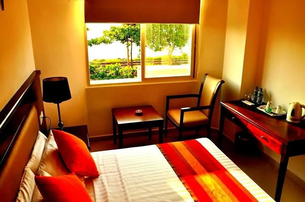 Sai Sea City Hotel Colombo 3*,  Sri Lanka